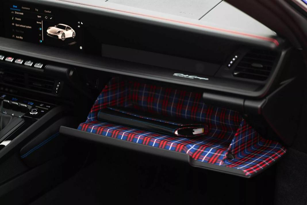 Porsche’den sadece üyelere özel yeni 911 Club Coupe: Manuel şanzıman ile geliyor: Sadece 70 adet üretilecek 16